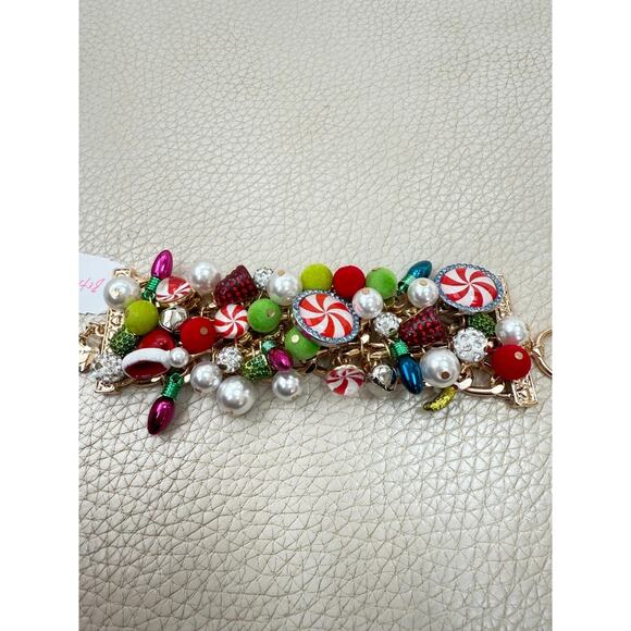 NWT BETSEY JOHNSON HOLIDAY CANDY STATEMENT BRACELET GOLD TONE MULTI $168 - Picture 4 of 6